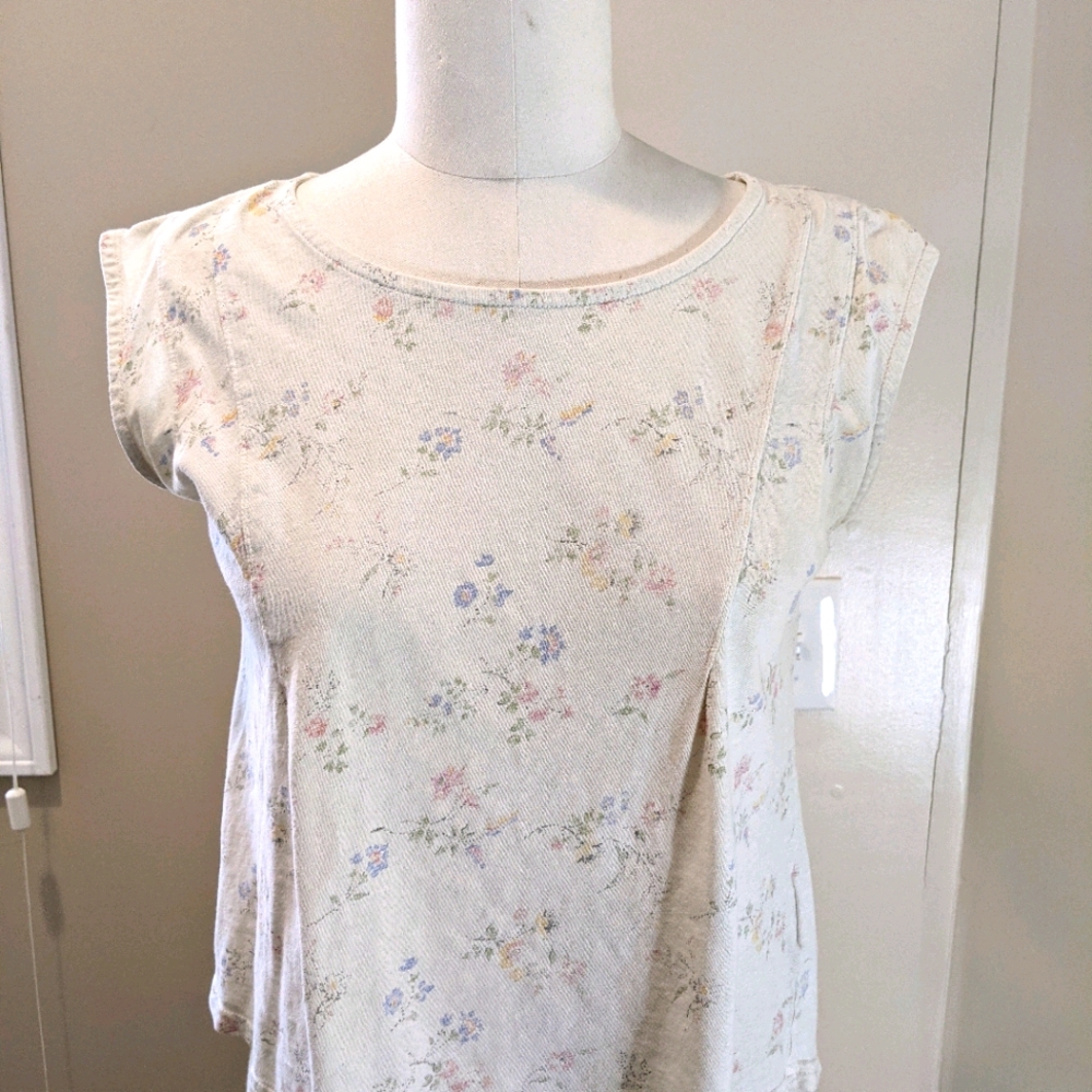 Levi's Floral Cropped Tank